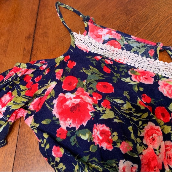 BANANA LEMON LACE NECKLINE FLORAL ROMPER - Picture 4 of 6